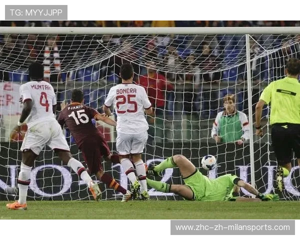 国际米兰门将夜间训练：扑点与出球的切换训练被常态化